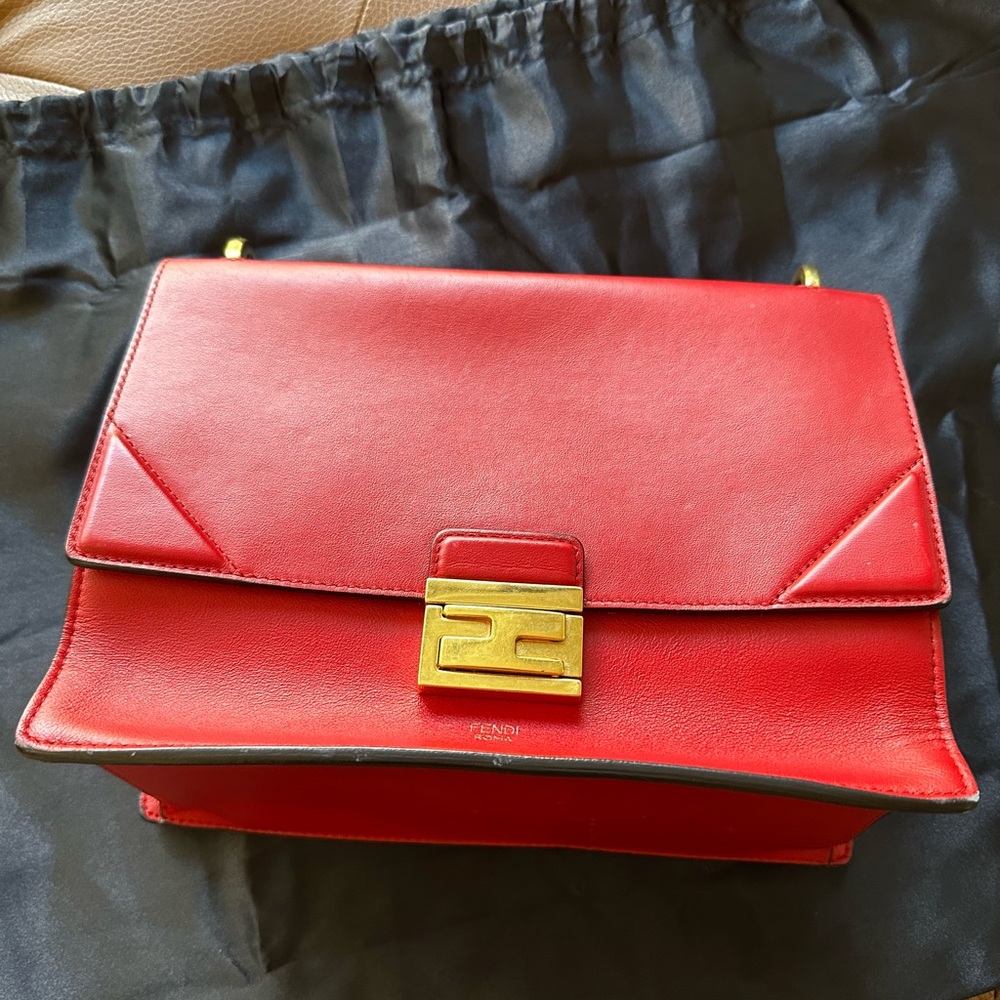 Fendi Kan U Medium Shoulder Bag Red Calfskin Leather  Gold Chain & Leather Strap - Picture 6 of 11